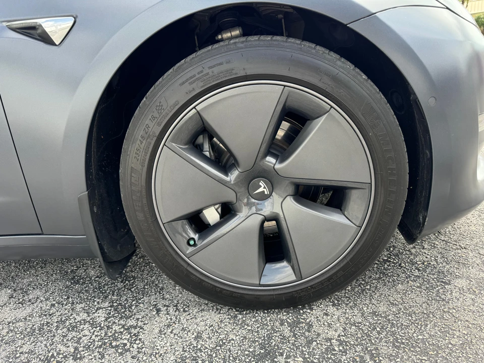 2020 Tesla Model 3 - Image 20 of 31