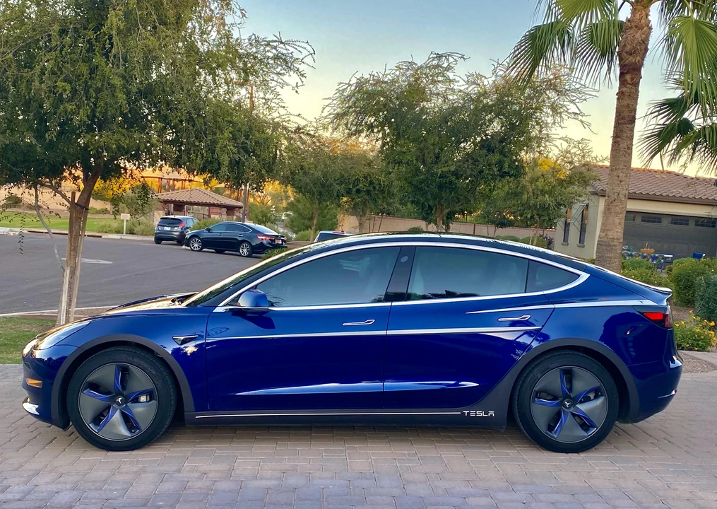 2020 Tesla Model 3 - Image 8 of 31