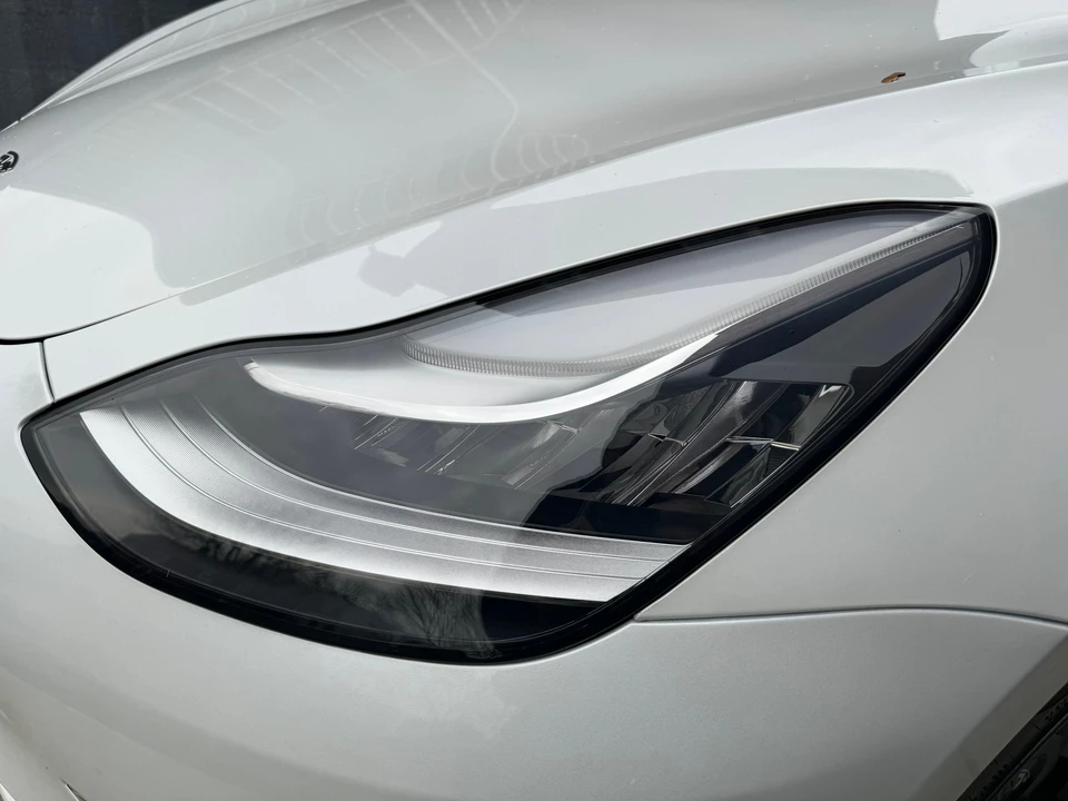 2020 Tesla Model 3 - Image 24 of 31