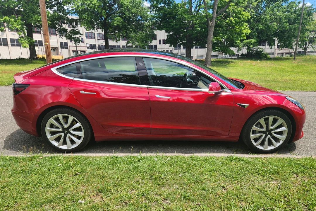 2020 Tesla Model 3 - Image 3 of 31