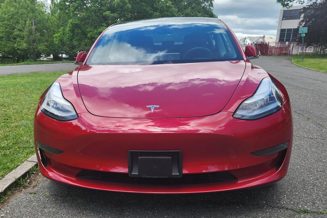 2020 Tesla Model 3 - Image 2 of 31