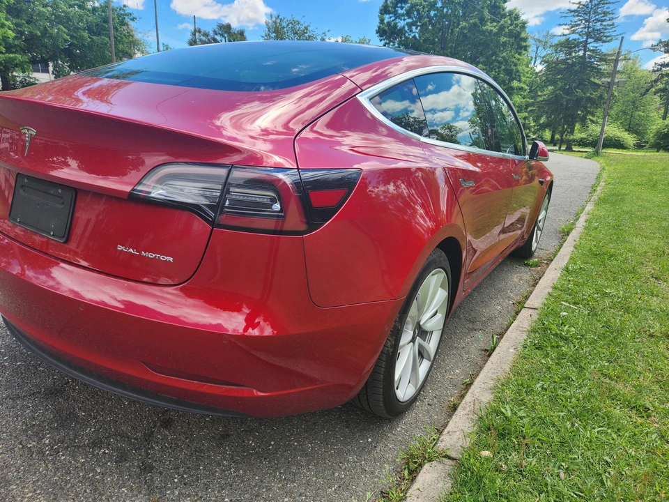 2020 Tesla Model 3 - Image 12 of 31
