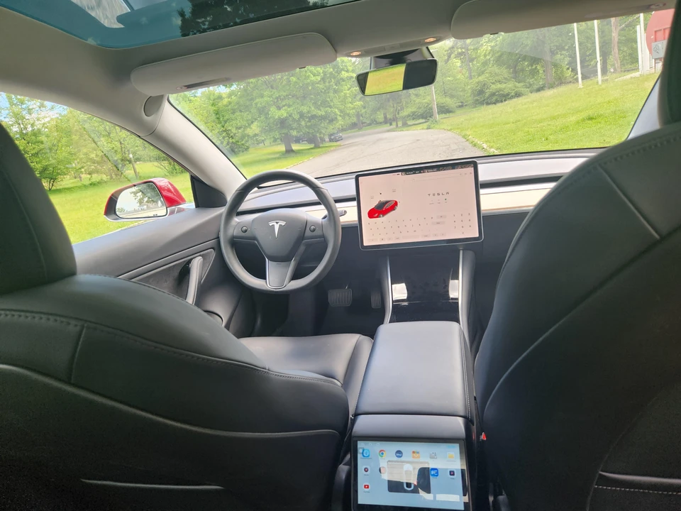 2020 Tesla Model 3 - Image 27 of 31