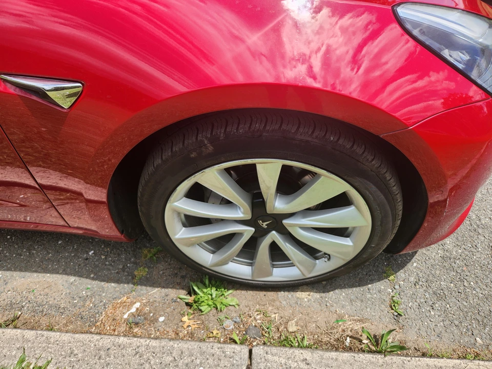 2020 Tesla Model 3 - Image 17 of 31