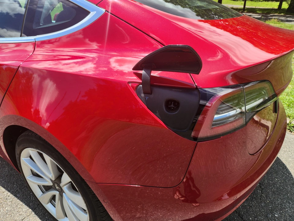 2020 Tesla Model 3 - Image 11 of 31