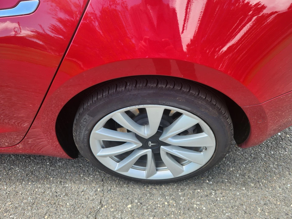 2020 Tesla Model 3 - Image 15 of 31