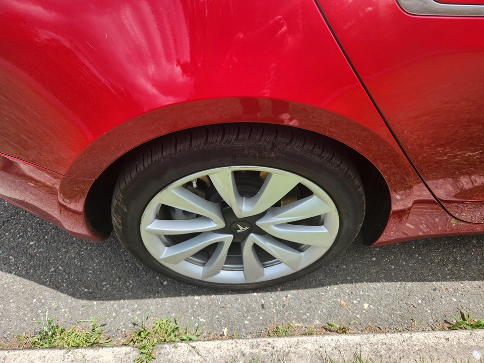 2020 Tesla Model 3 - Image 16 of 31