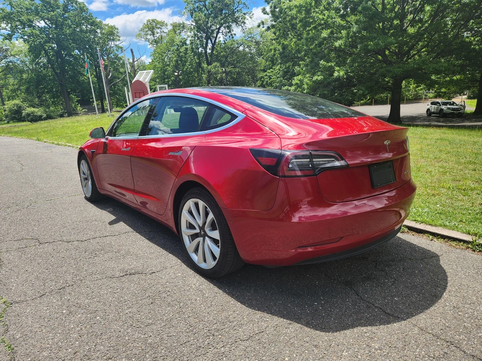 2020 Tesla Model 3 - Image 7 of 31