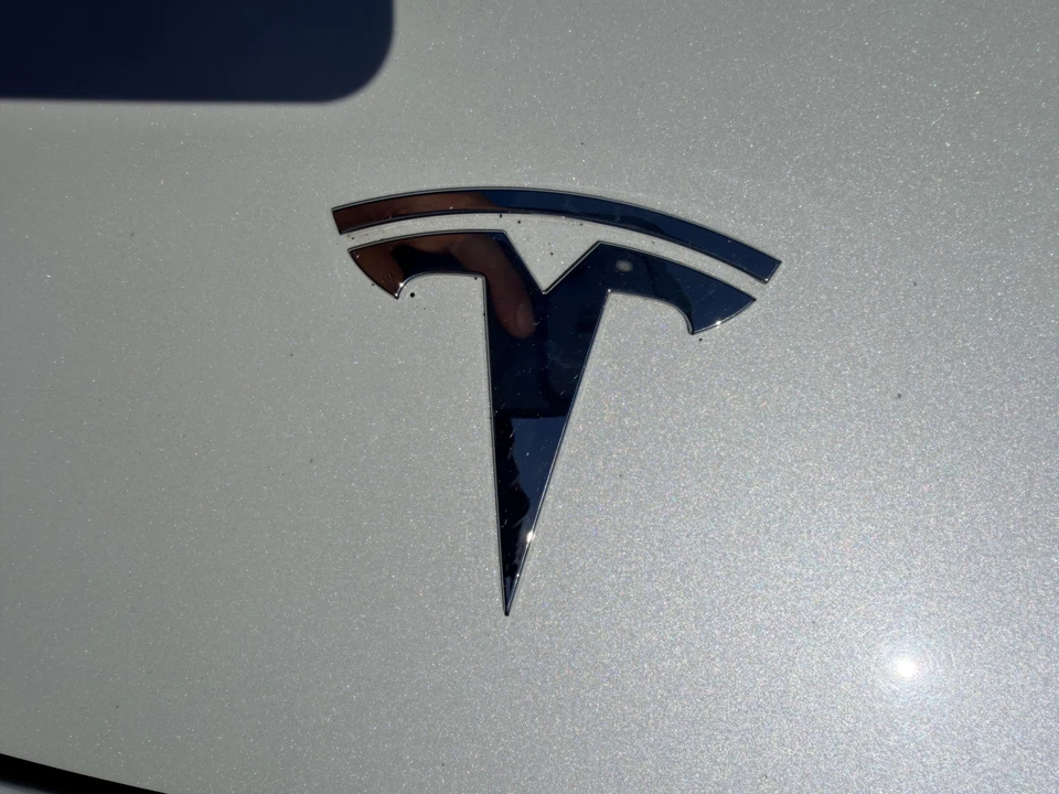 2020 Tesla Model 3 - Image 25 of 31