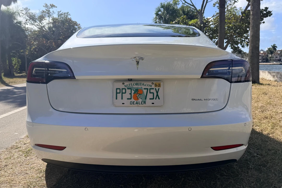 2020 Tesla Model 3 - Image 5 of 31