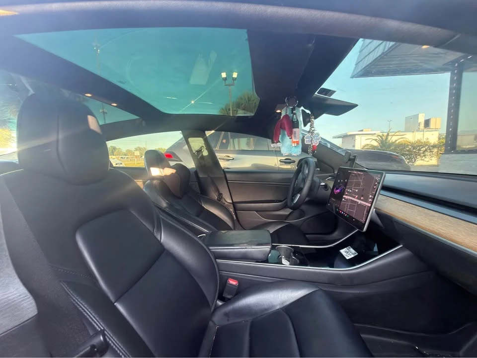 2020 Tesla Model 3 - Image 7 of 12