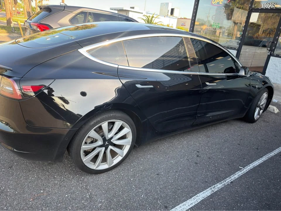 2020 Tesla Model 3 - Image 3 of 12