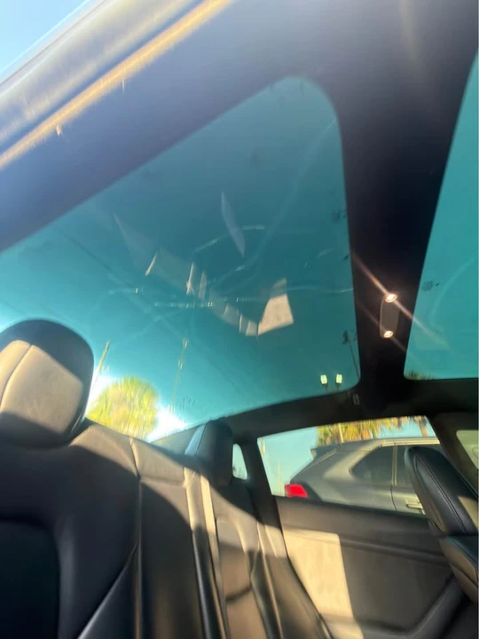 2020 Tesla Model 3 - Image 9 of 12