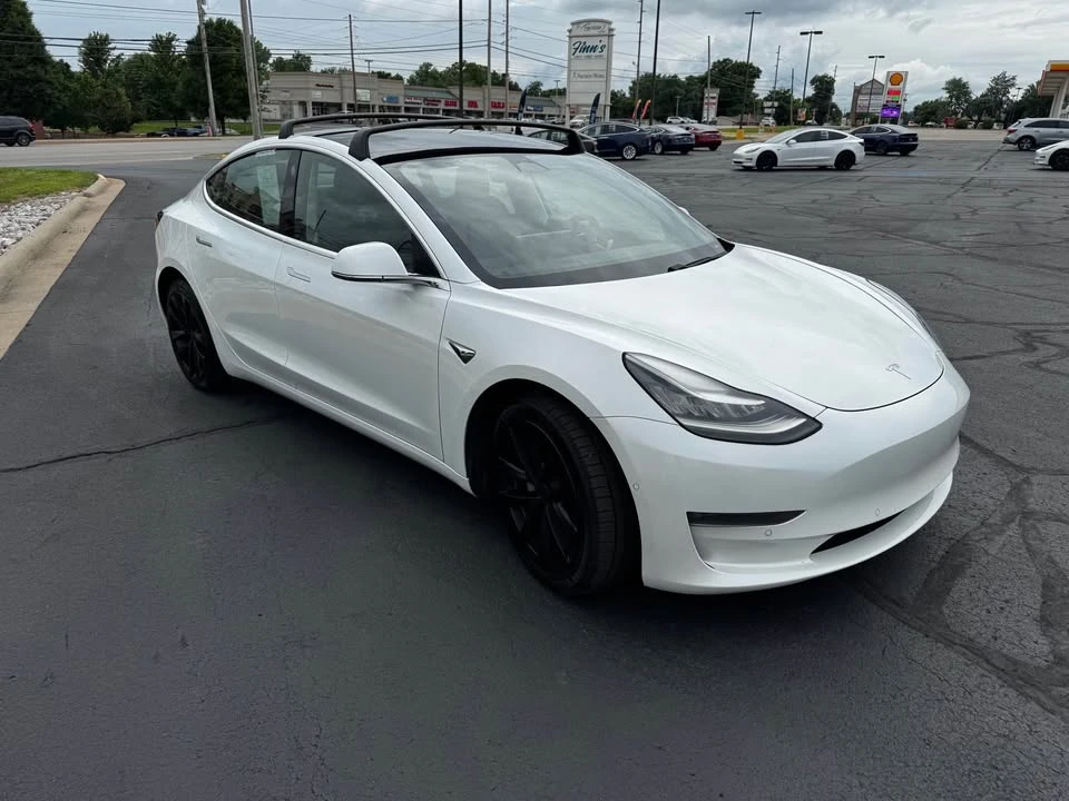 2020 Tesla Model 3 - Image 4 of 12