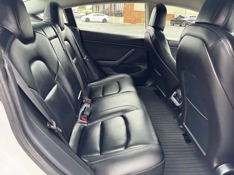 2020 Tesla Model 3 - Image 8 of 12