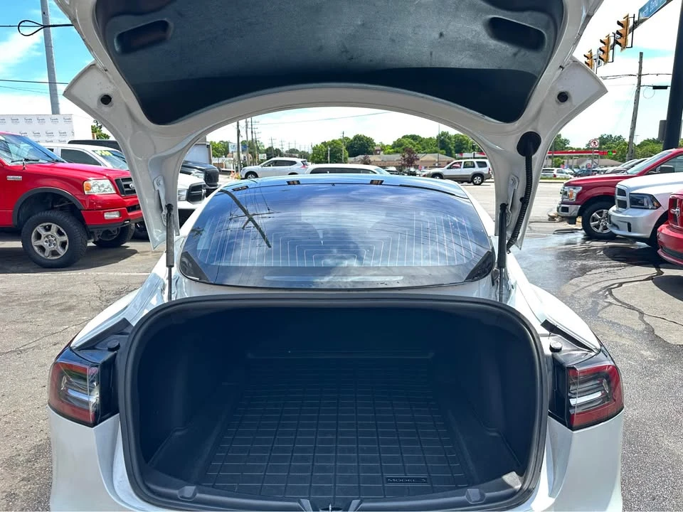 2020 Tesla Model 3 - Image 15 of 19