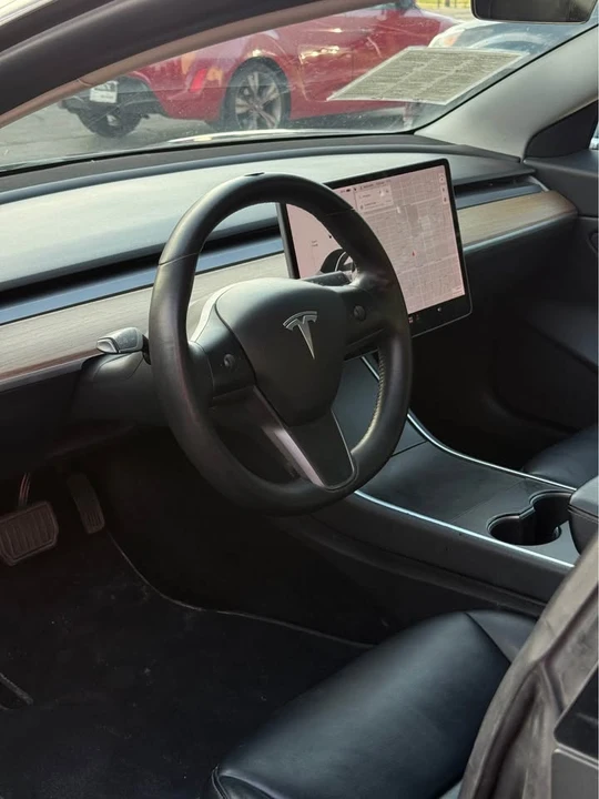 2020 Tesla Model 3 - Image 8 of 19