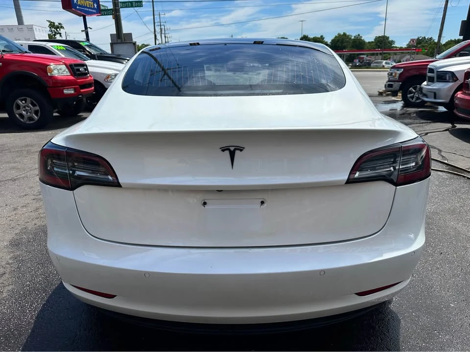 2020 Tesla Model 3 - Image 4 of 19