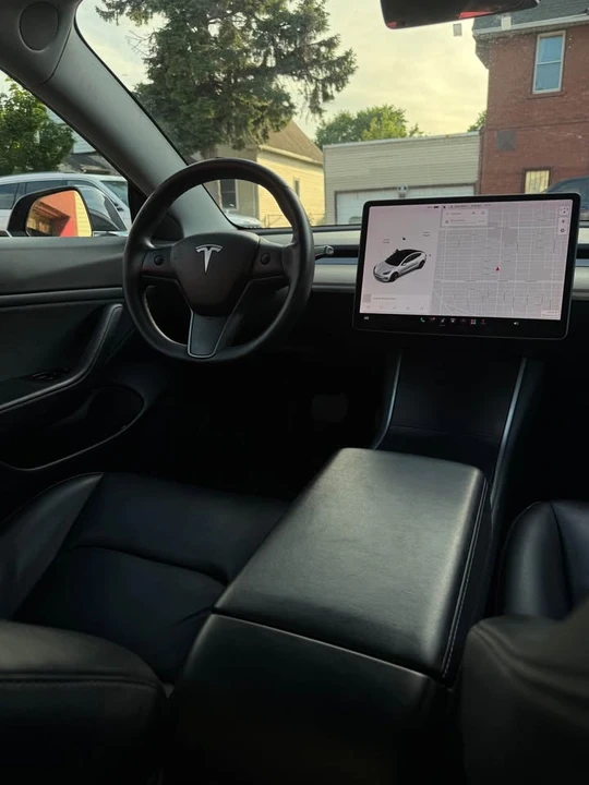 2020 Tesla Model 3 - Image 15 of 19