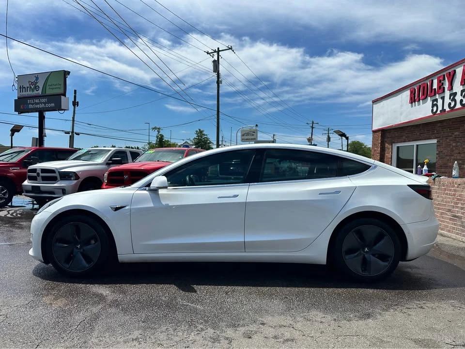 2020 Tesla Model 3 - Image 2 of 19