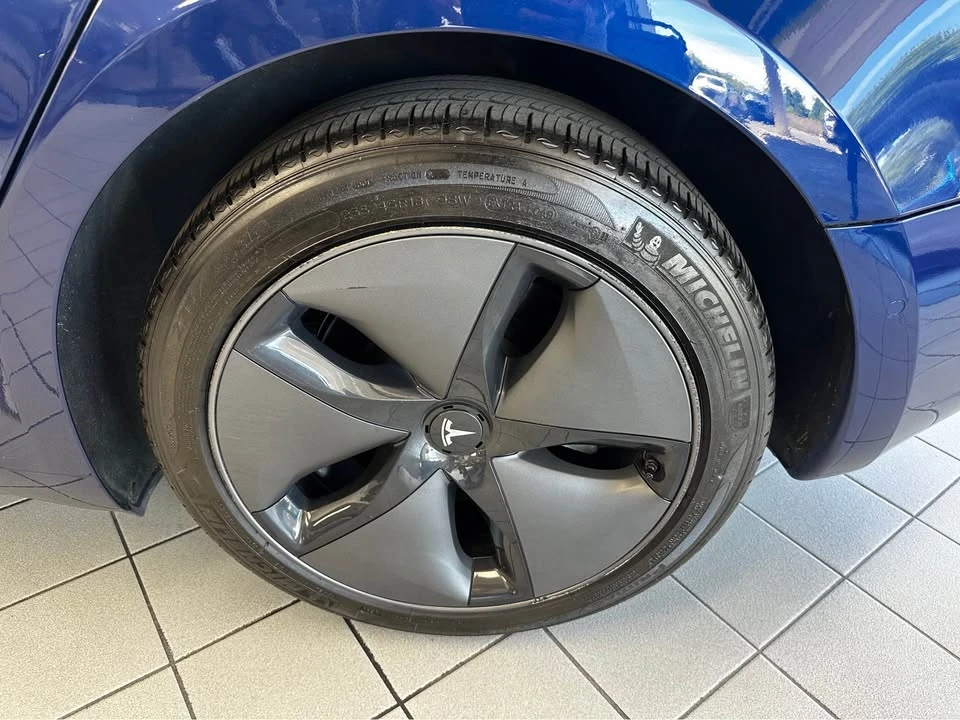 2020 Tesla Model 3 - Image 10 of 14