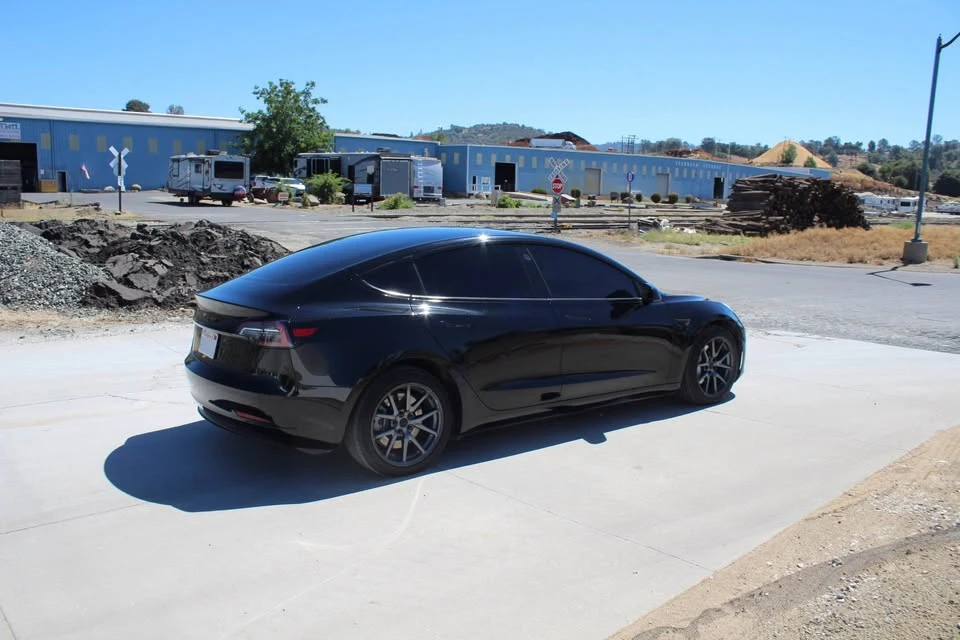 2020 Tesla Model 3 - Image 3 of 14