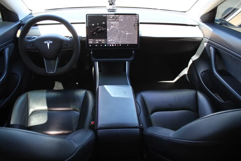 2020 Tesla Model 3 - Image 9 of 14