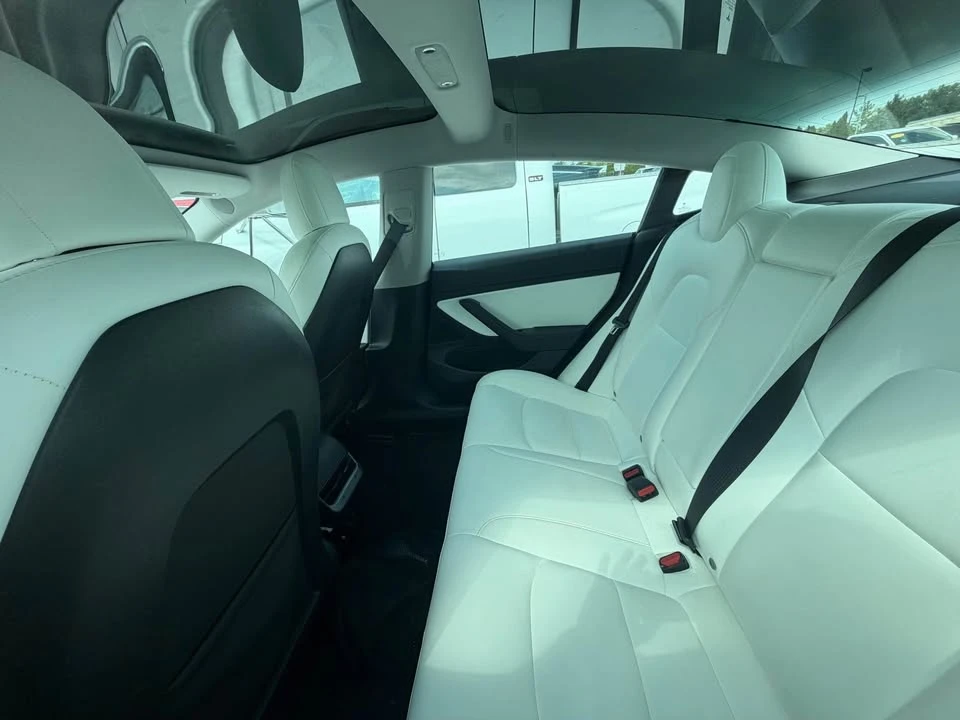 2020 Tesla Model 3 - Image 4 of 7