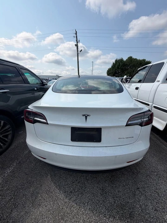 2020 Tesla Model 3 - Image 6 of 7