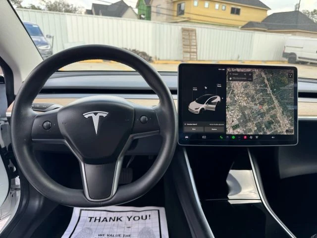2020 Tesla Model 3 - Image 3 of 21