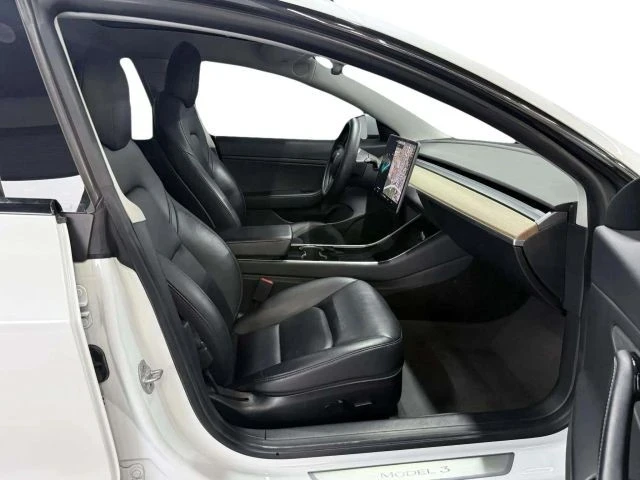 2020 Tesla Model 3 - Image 11 of 20