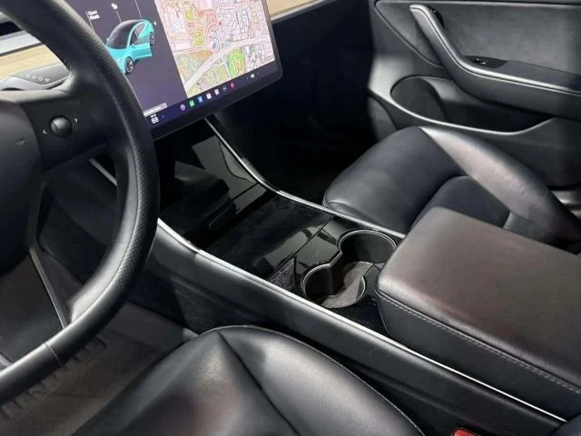 2020 Tesla Model 3 - Image 17 of 20