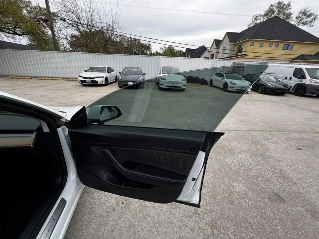 2020 Tesla Model 3 - Image 18 of 21