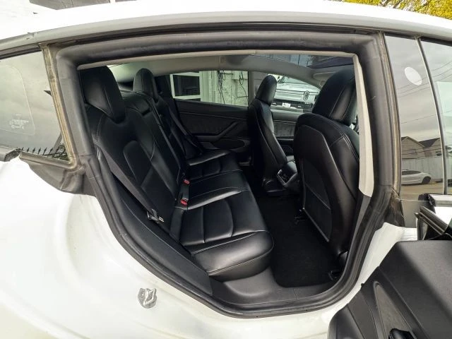2020 Tesla Model 3 - Image 15 of 21