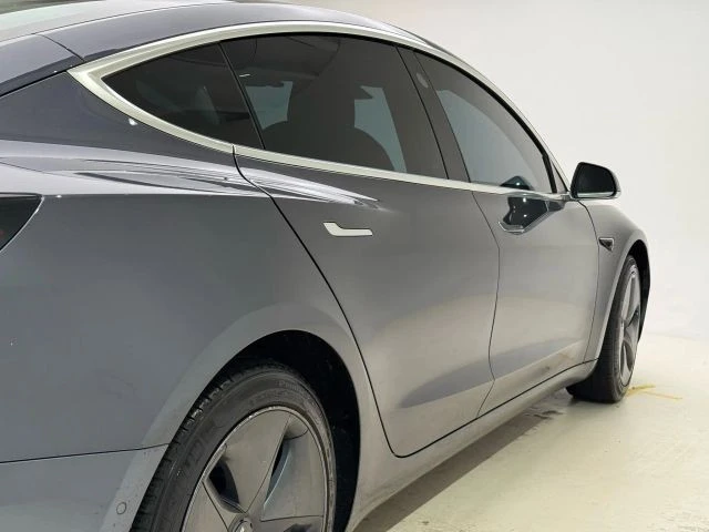 2020 Tesla Model 3 - Image 13 of 20