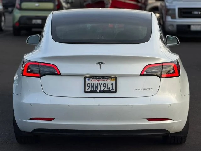 2020 Tesla Model 3 - Image 8 of 21