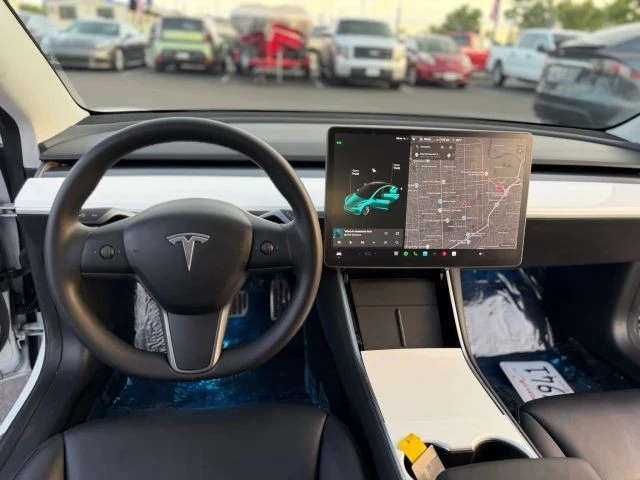 2020 Tesla Model 3 - Image 15 of 21