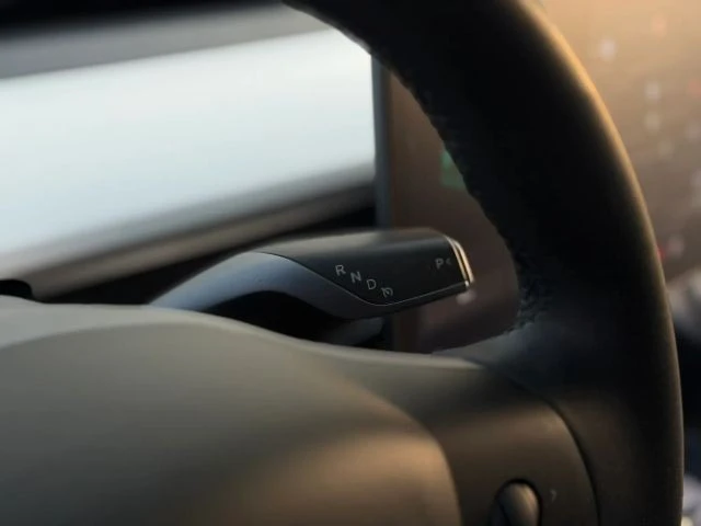 2020 Tesla Model 3 - Image 18 of 21