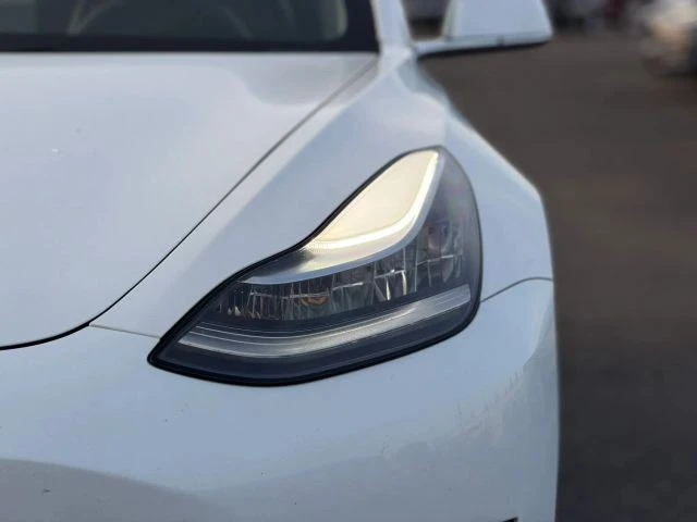 2020 Tesla Model 3 - Image 6 of 21