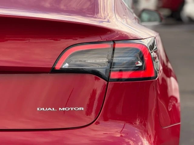 2020 Tesla Model 3 - Image 9 of 12