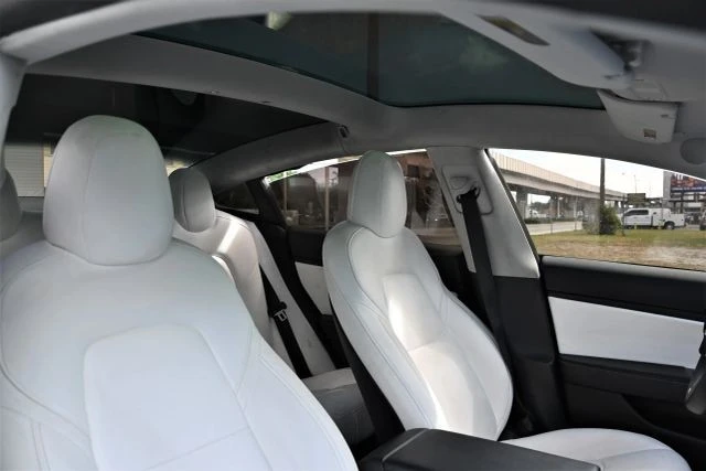 2020 Tesla Model 3 - Image 9 of 13