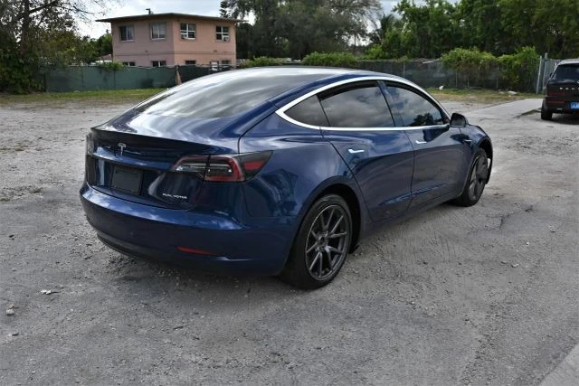2020 Tesla Model 3 - Image 3 of 13