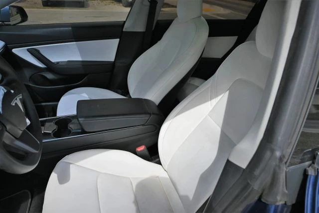 2020 Tesla Model 3 - Image 10 of 13
