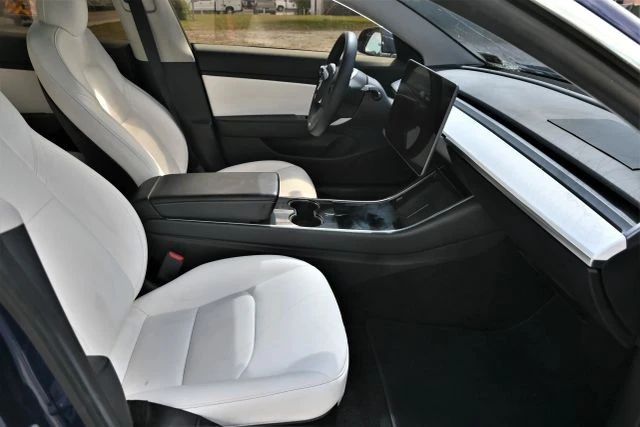 2020 Tesla Model 3 - Image 11 of 13