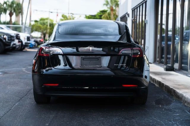 2020 Tesla Model 3 - Image 10 of 21