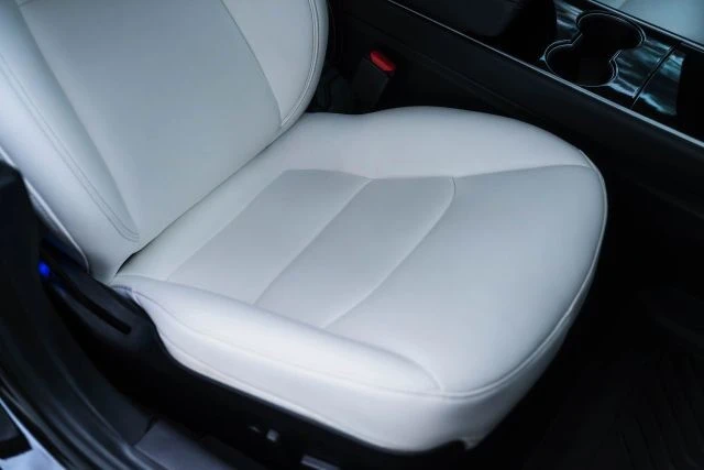 2020 Tesla Model 3 - Image 19 of 21