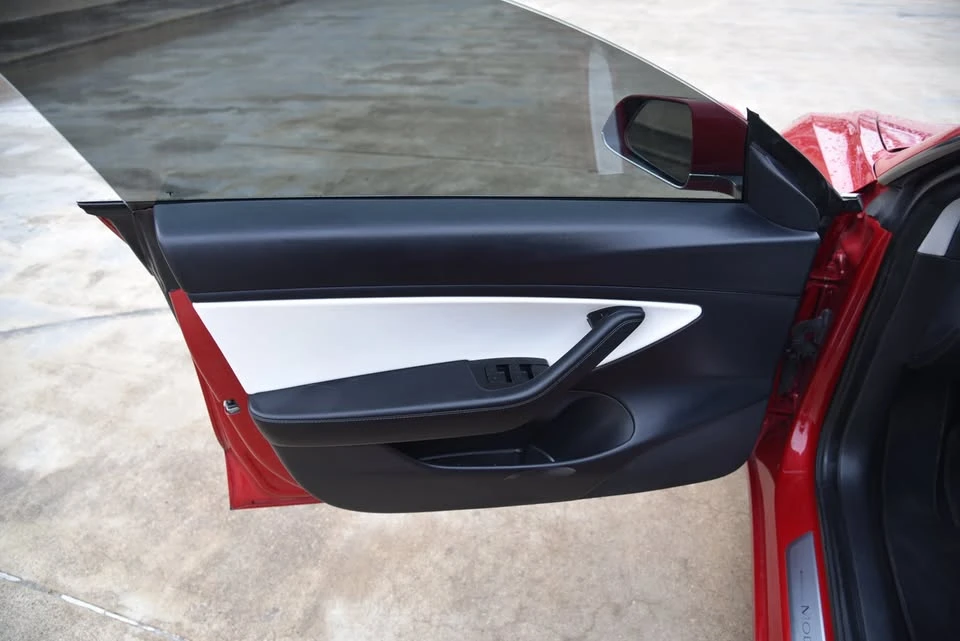 2020 Tesla Model 3 - Image 17 of 20