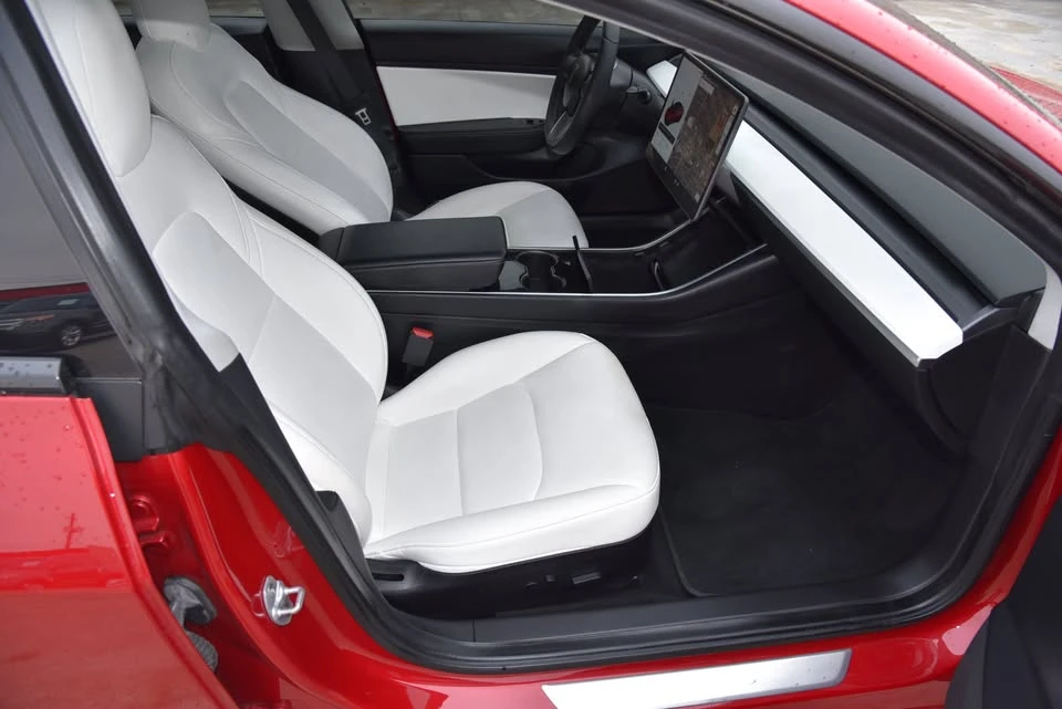2020 Tesla Model 3 - Image 19 of 20
