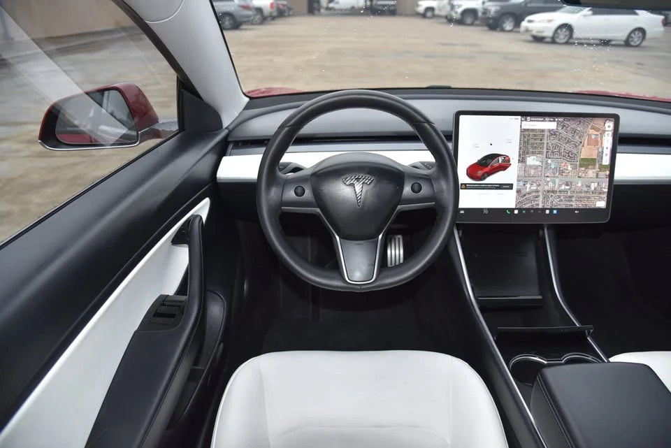 2020 Tesla Model 3 - Image 14 of 20