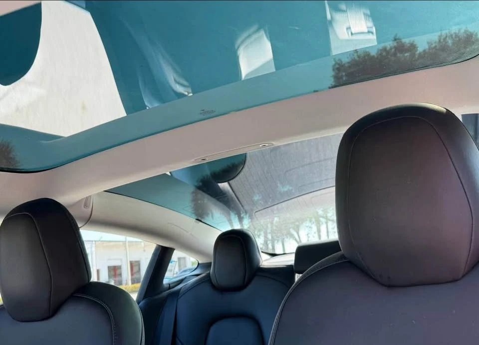 2020 Tesla Model 3 - Image 5 of 6